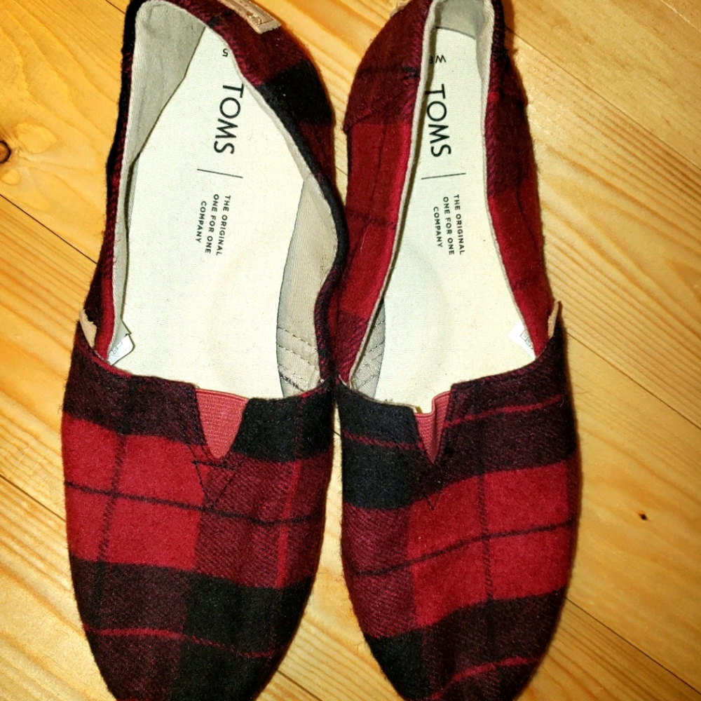 Toms - black & red plaid